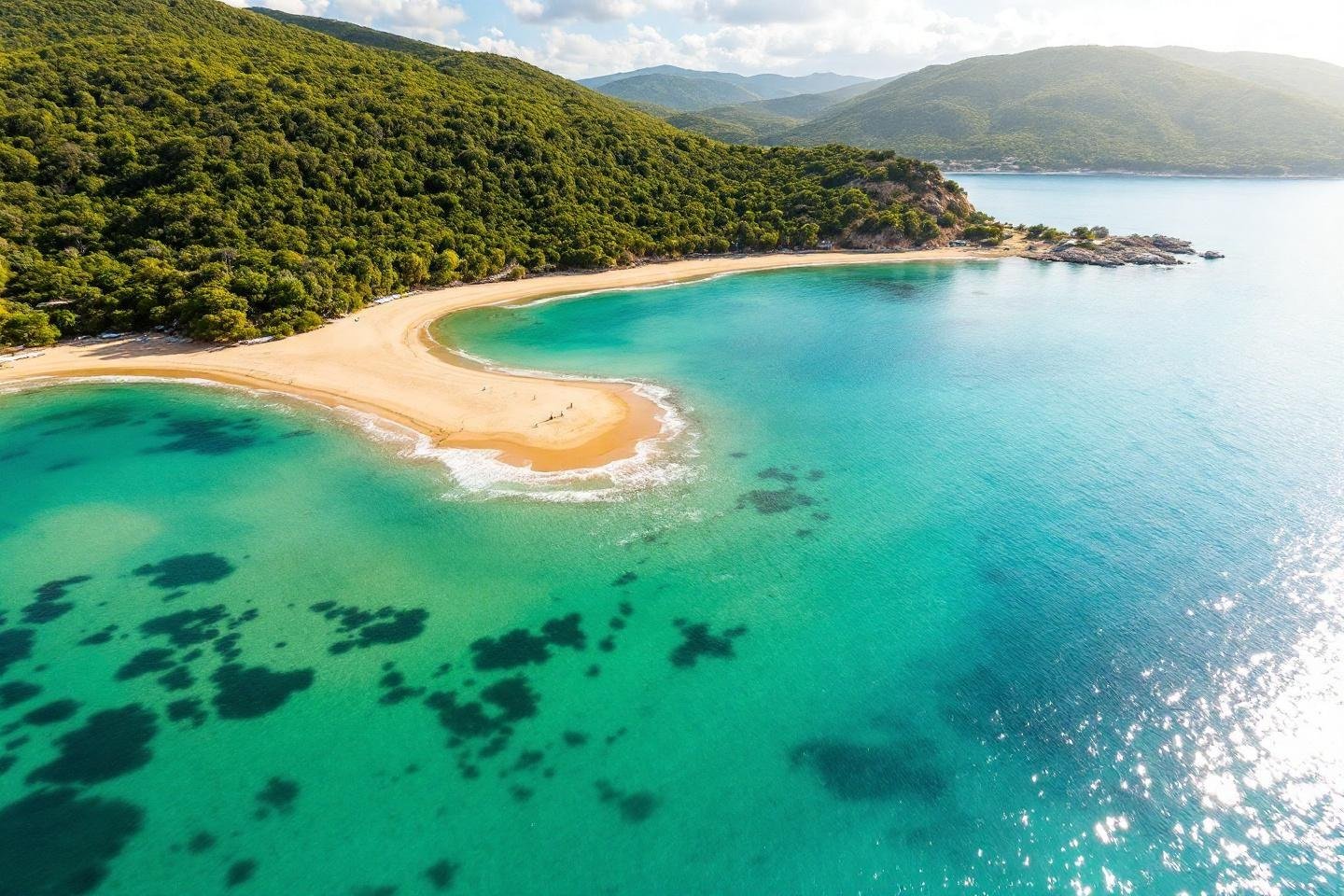 Les 10 plus belles plages d'Eubée : découvrez cette île grecque paradisiaque