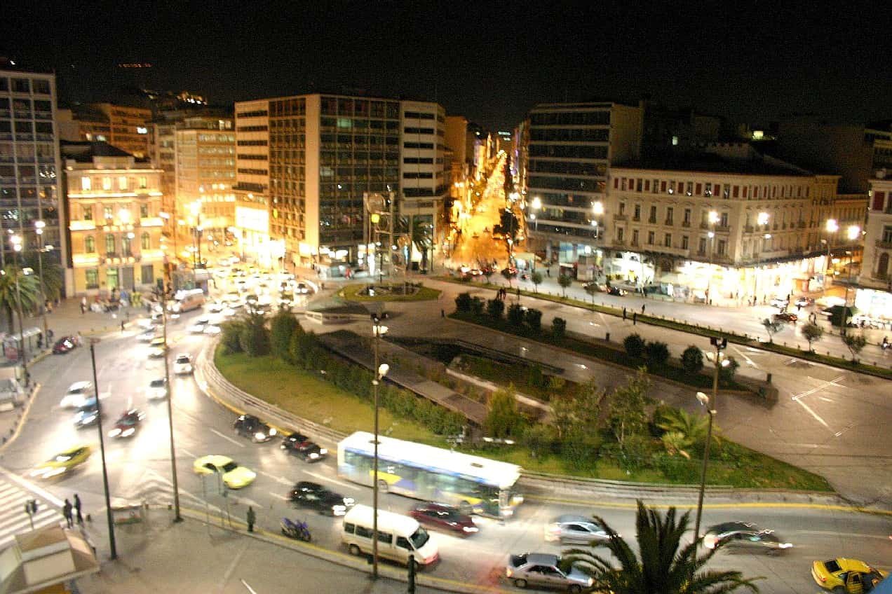 Omonoia la nuit à Athenes