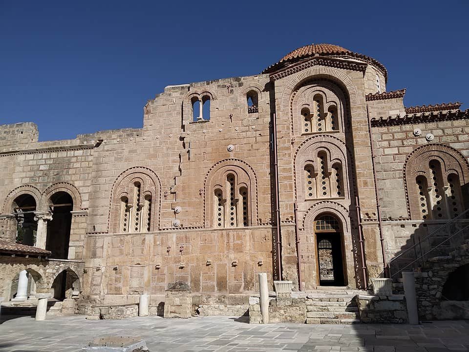 Cour du monastère de Dafni